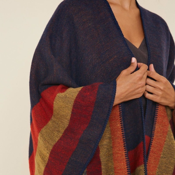 Navy Colorblock Kimono - Picture 2 of 6